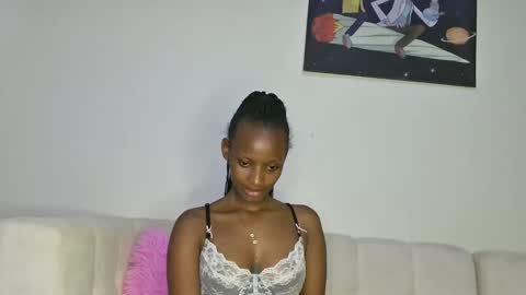 Snapshot of cute_annah chatting on February 18, 11:30 pm cute annah online show from February 18, 11:30 pm
