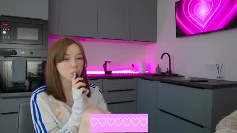 Snapshot of cute_beauty chatting on October 20, 1:36 pm Amanda online show from October 20, 1:36 pm