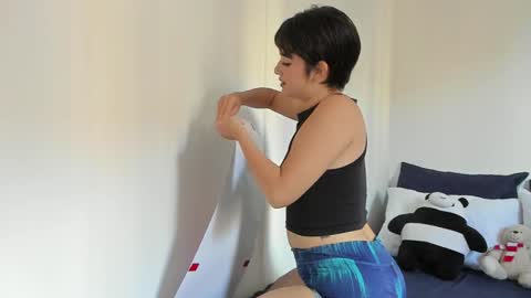 Snapshot of cute_eyess chatting on December 18, 6:25 pm Cute online show from December 18, 6:25 pm