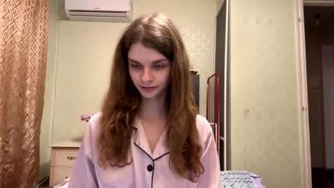 cute_kitte online show from October 22, 6:35 pm