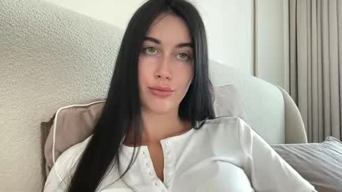 cute_kriss94 online show from July 6, 3:03 pm