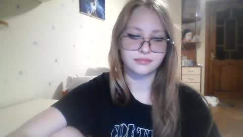 Veronica online show from July 25, 9:44 pm