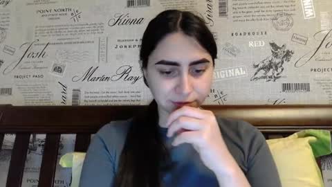 Snapshot of cute_strawberry_ chatting on January 28, 11:17 am cute_strawberry_ online show from January 28, 11:17 am