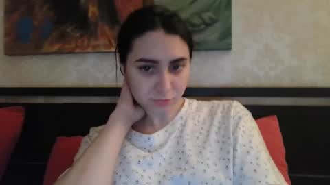 Snapshot of cute_strawberry_ chatting on February 11, 5:50 pm cute_strawberry_ online show from February 11, 5:50 pm
