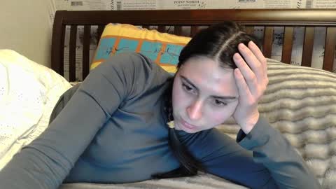 Snapshot of cute_strawberry_ chatting on January 6, 3:40 pm cute_strawberry_ online show from January 6, 3:40 pm