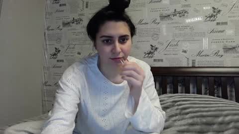 Snapshot of cute_strawberry_ chatting on January 8, 10:04 am cute_strawberry_ online show from January 8, 10:04 am