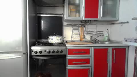 Snapshot of cute_strawberry_ chatting on February 28, 6:32 am cute_strawberry_ online show from February 28, 6:32 am
