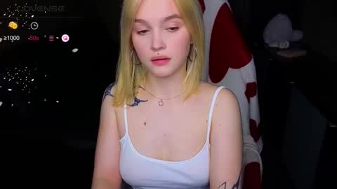 Sue online show from October 8, 11:31 pm