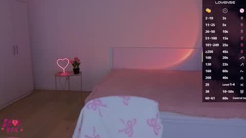 Ariel online show from November 22, 6:32 pm