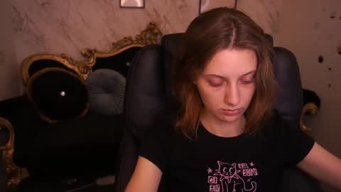Foxy online show from June 19, 12:41 pm