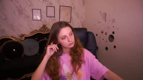 Foxy online show from June 13, 1:19 pm
