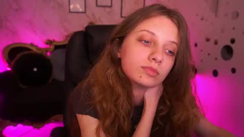 Foxy online show from June 12, 12:57 pm