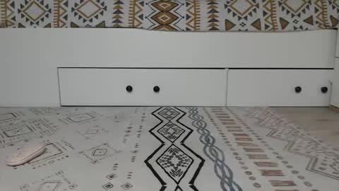 Snapshot of cuteemouse chatting on September 15, 12:02 pm Anna online show from September 15, 12:02 pm