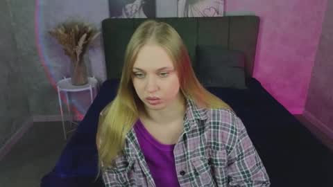 Amyy online show from May 18, 4:07 am