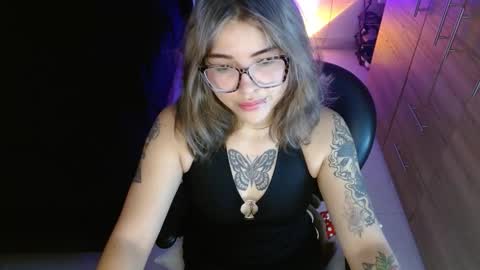 isabella online show from February 19, 6:18 pm