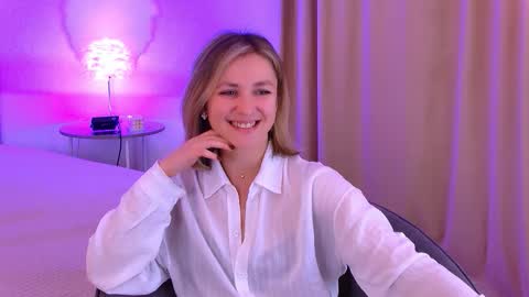 cutemirage online show from November 14, 3:01 pm