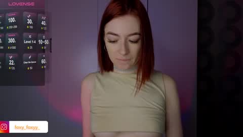 Snapshot of cuteroxyfoxyy chatting on January 16, 3:34 am Roxy online show from January 16, 3:34 am
