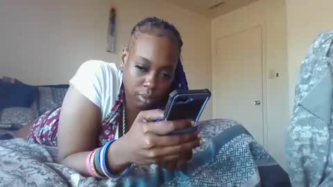 Snapshot of cuteshotkiki chatting on February 25, 8:00 pm mary mack online show from February 25, 8:00 pm