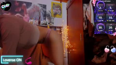 Snapshot of cuteweed420 chatting on September 14, 7:12 pm cuteweed420 online show from September 14, 7:12 pm