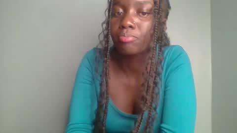 Snapshot of cutie_choco chatting on October 6, 11:09 pm Choco online show from October 6, 11:09 pm