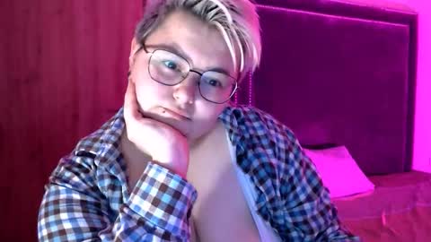 Sophie  Lilith online show from November 23, 7:26 pm