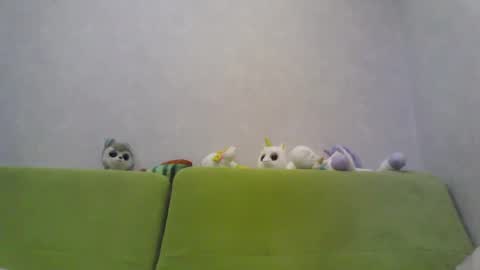 Snapshot of cutie_klo_ chatting on February 14, 12:51 am Chloe online show from February 14, 12:51 am