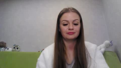 Snapshot of cutie_klo_ chatting on February 28, 3:48 am Chloe online show from February 28, 3:48 am