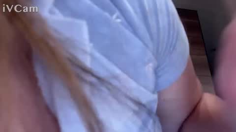 Snapshot of cutie_klo_ chatting on January 15, 6:43 am Chloe online show from January 15, 6:43 am