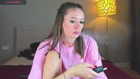 Kate online show from November 15, 11:55 am