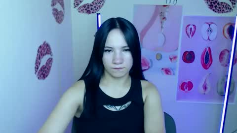 Snapshot of cutielady_ chatting on September 16, 12:02 pm Emma online show from September 16, 12:02 pm