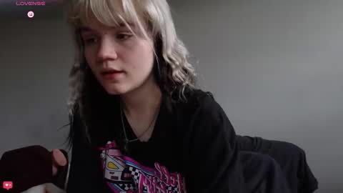 cutiepiespanks online show from April 5, 9:47 pm