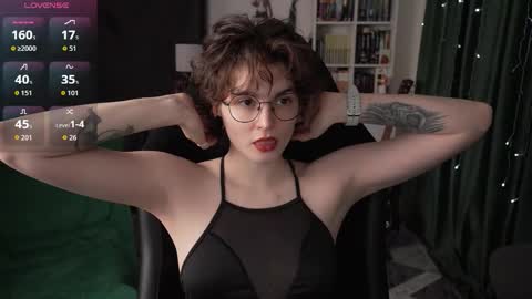 Snapshot of cybersamuraii chatting on September 12, 9:11 pm Helen Blossom online show from September 12, 9:11 pm