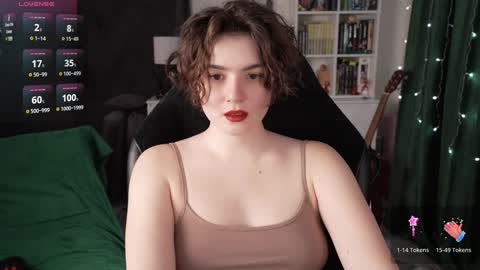 Snapshot of cybersamuraii chatting on February 1, 7:23 pm Helen Blossom online show from February 1, 7:23 pm