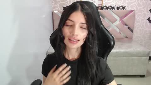 CINTIA ARAUJO online show from October 23, 3:45 am