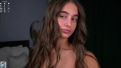 Isabella online show from November 11, 1:01 am