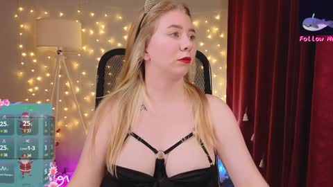 Snapshot of d0nna_ chatting on January 7, 3:24 am Donna online show from January 7, 3:24 am