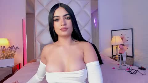Snapshot of d_kimrouse_h chatting on January 9, 4:19 am Kim online show from January 9, 4:19 am