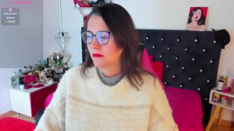 Snapshot of d_martii chatting on March 6, 12:41 pm Mia online show from March 6, 12:41 pm
