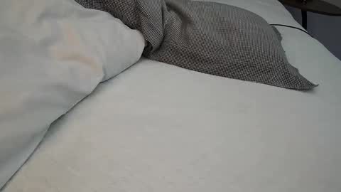 daddyslittleebony online show from April 6, 8:48 am