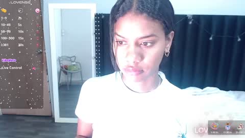 Anny  online show from January 4, 7:44 pm