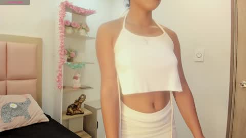 Snapshot of daenerys_targa chatting on January 8, 3:51 am Lesly online show from January 8, 3:51 am