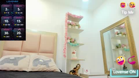 Snapshot of daenerys_targa chatting on January 5, 4:04 am Lesly online show from January 5, 4:04 am
