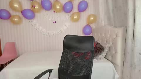 daeneryslove_doll online show from October 10, 6:07 am