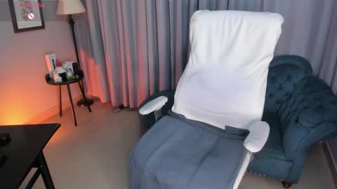 Dafne online show from April 19, 12:49 pm