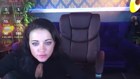 Snapshot of dafni_mon chatting on October 3, 6:18 am Dafni Mon online show from October 3, 6:18 am