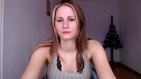 Snapshot of dagmariepiquant chatting on December 16, 7:15 am Dagmarie online show from December 16, 7:15 am