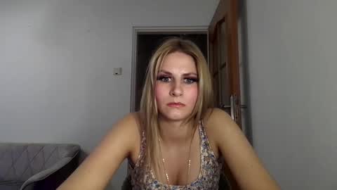 Snapshot of dagmariepiquant chatting on March 6, 9:53 pm Dagmarie online show from March 6, 9:53 pm