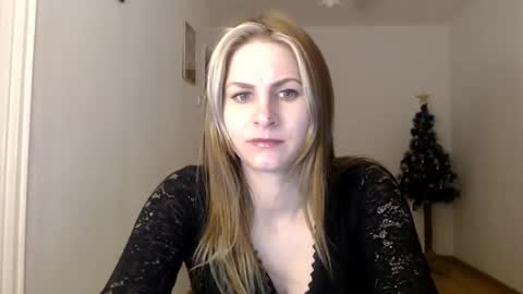 Snapshot of dagmariepiquant chatting on December 23, 6:11 am Dagmarie online show from December 23, 6:11 am