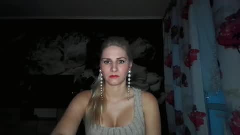 Snapshot of dagmariepiquant chatting on October 19, 5:09 am Dagmarie online show from October 19, 5:09 am