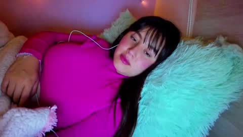 Snapshot of dahi_anne chatting on December 24, 5:27 am Call me D online show from December 24, 5:27 am